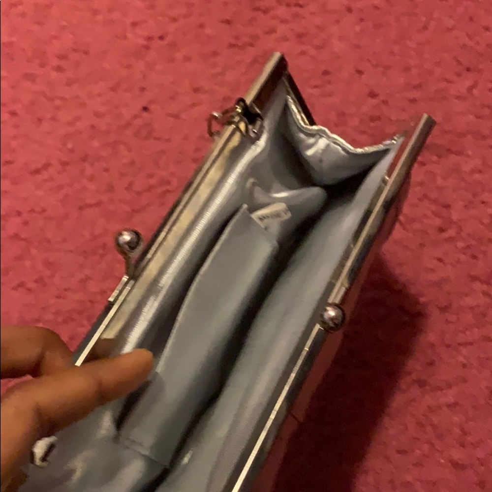 Purse - Picture 2 of 2
